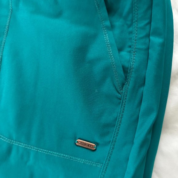 For all my healthcare baddies out there… 🩺😷🩹 - Picture 11 of 11